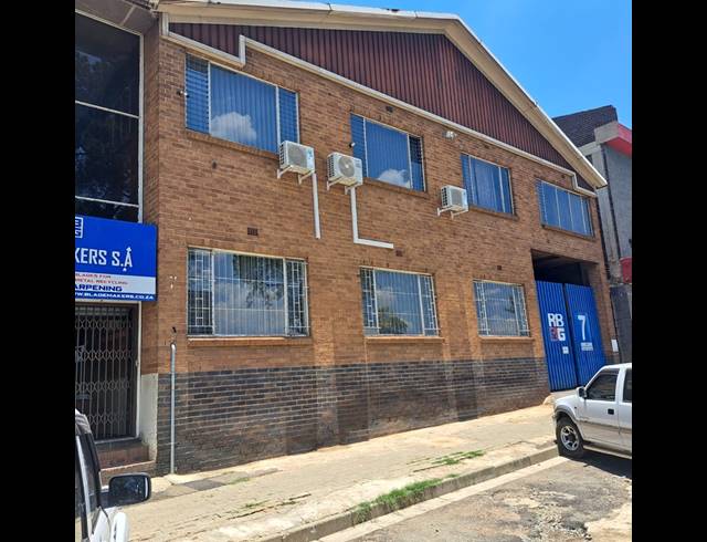 1,190M² BUILDING FOR SALE IN BENONI CENTRAL